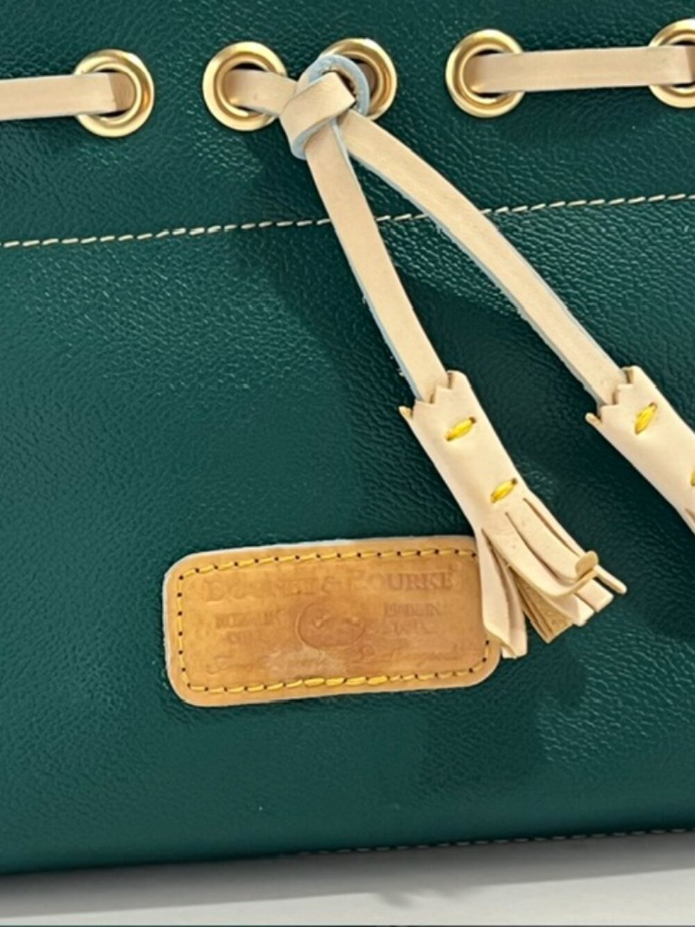 Dooney & Bourke Tassel Tote in Dark Green All Weather Pebbled Leather VTG 1990S - Picture 3 of 12